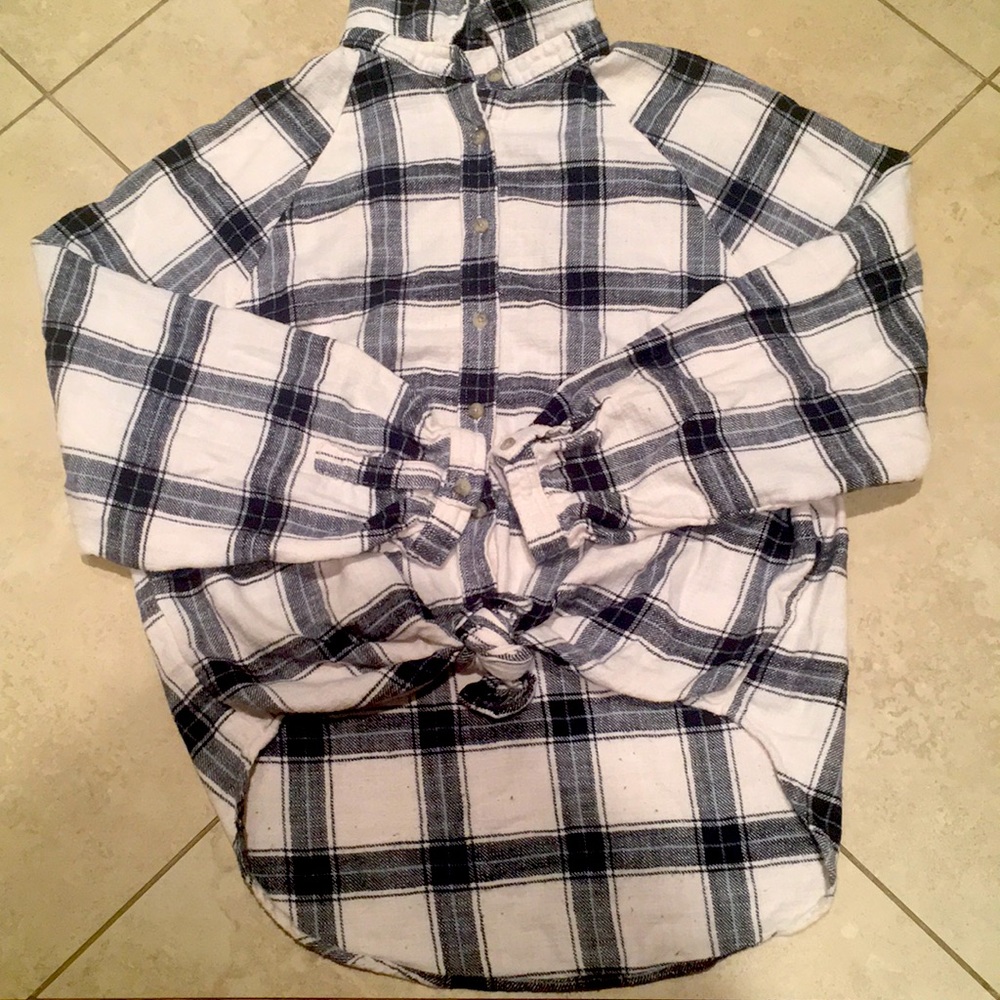 Plaid Long-Sleeve Shirt